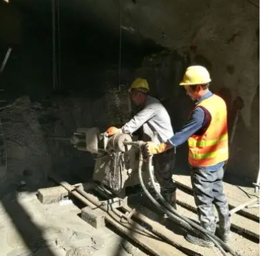 平顺水下抗分散灌浆料特点 水下不分散注浆料介绍